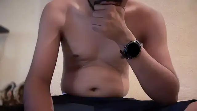 Snapshot of EnriquePersian197 chatting on February 2025 05:12:01 PM EnriquePersian197 online show from February 2025 05:12:01 PM