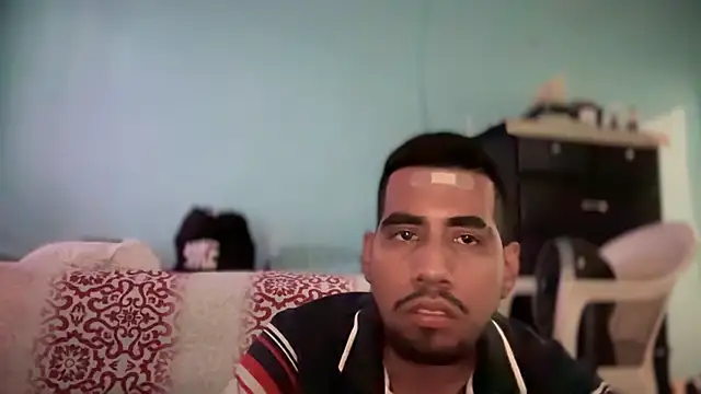 Snapshot of EnriquePersian197 chatting on March 2025 07:05:02 PM EnriquePersian197 online show from March 2025 07:05:02 PM