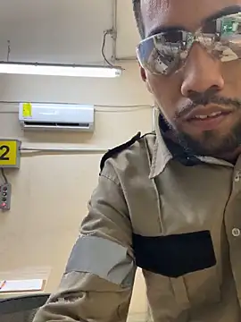 Snapshot of EnriquePersian197 chatting on September 2025 01:30:01 AM EnriquePersian197 online show from September 2025 01:30:01 AM