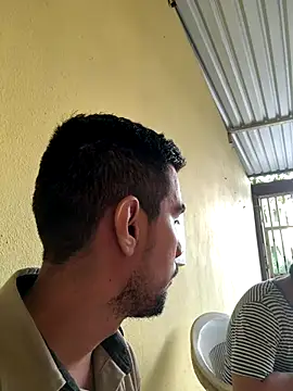 Snapshot of EnriquePersian197 chatting on October 2025 01:23:01 PM EnriquePersian197 online show from October 2025 01:23:01 PM