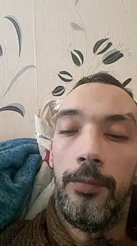 Snapshot of AndreiDts92 chatting on March 2025 07:45:02 PM AndreiDts92 online show from March 2025 07:45:02 PM