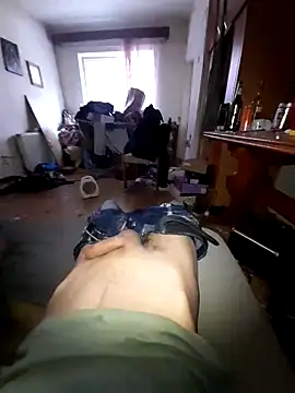 Snapshot of AndreiDts92 chatting on March 2025 11:40:02 AM AndreiDts92 online show from March 2025 11:40:02 AM