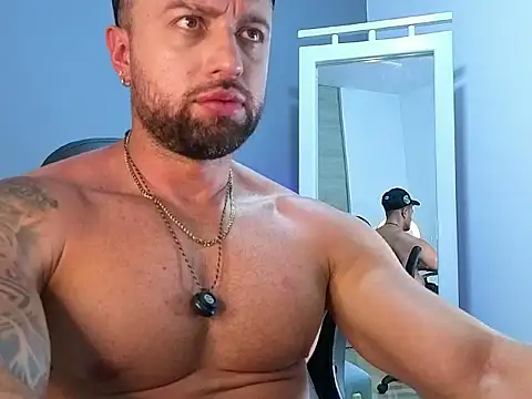 OwenMaximus814 online show from May 2026 06:24:01 PM