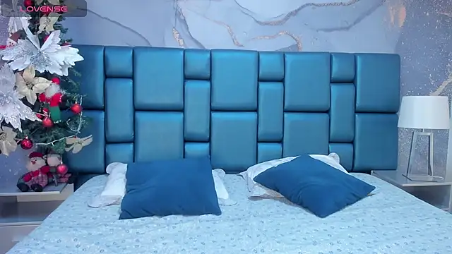 Snapshot of ELIZABETT_ chatting on December 2024 08:32:01 PM ELIZABETT online show from December 2024 08:32:01 PM