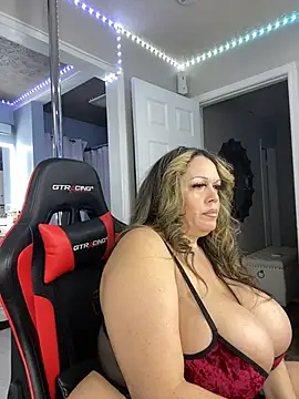 curvyfunlover online show from March 2026 12:08:01 PM