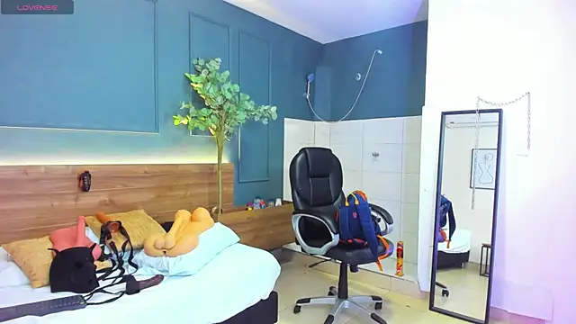 megan morgan01 online show from January 2026 12:00:01 PM