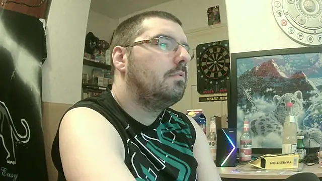 Alucard180287 online show from April 2026 09:58:01 AM