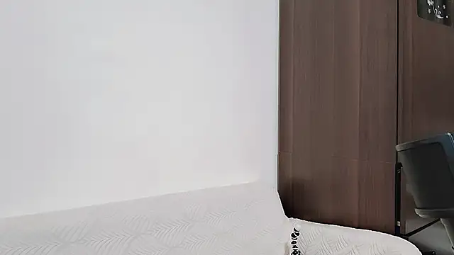 Fine-sand online show from November 2025 12:47:01 PM