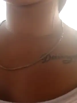 Snapshot of naughty-girl01 chatting on December 2024 01:43:02 PM naughty-girl01 online show from December 2024 01:43:02 PM