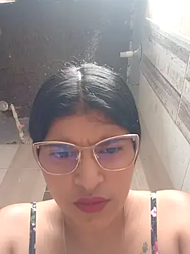 Snapshot of naughty-girl01 chatting on January 2025 01:05:01 PM naughty-girl01 online show from January 2025 01:05:01 PM