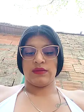 Snapshot of naughty-girl01 chatting on February 2025 01:44:01 PM naughty-girl01 online show from February 2025 01:44:01 PM