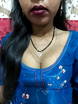 Snapshot of Sharmila-Singh chatting on April 2026 06:12:01 PM Sharmila-Singh online show from April 2026 06:12:01 PM