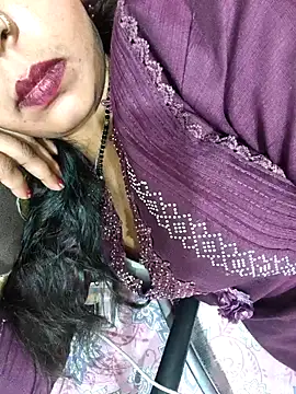 Snapshot of Sharmila-Singh chatting on May 2026 07:52:02 PM Sharmila-Singh online show from May 2026 07:52:02 PM