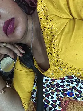Snapshot of Sharmila-Singh chatting on May 2026 09:10:02 PM Sharmila-Singh online show from May 2026 09:10:02 PM