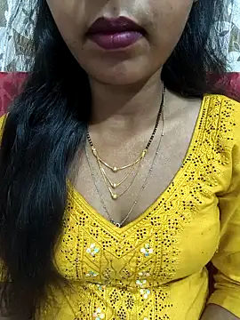 Snapshot of Sharmila-Singh chatting on May 2026 07:26:01 AM Sharmila-Singh online show from May 2026 07:26:01 AM
