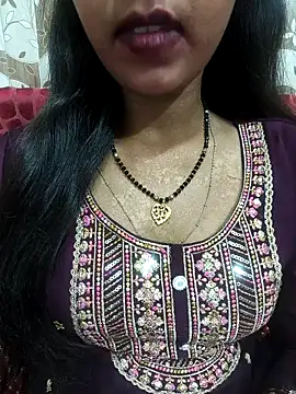 Snapshot of Sharmila-Singh chatting on May 2026 01:18:02 PM Sharmila-Singh online show from May 2026 01:18:02 PM