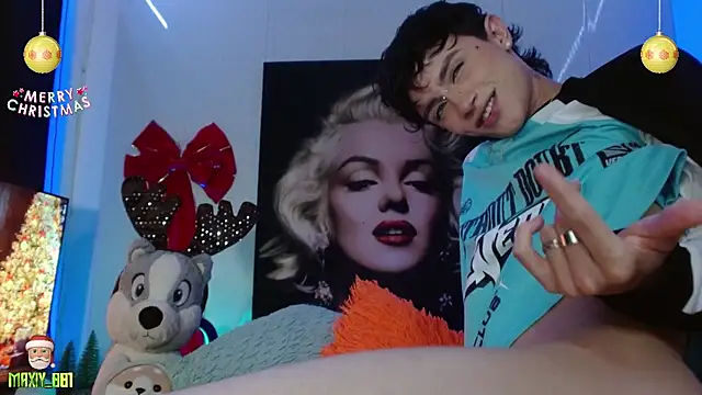 maxiy 001 online show from December 2024 07:40:02 AM