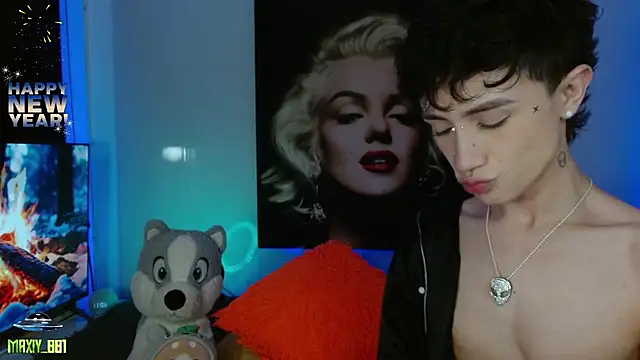 maxiy 001 online show from January 2025 04:58:02 AM