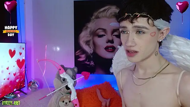 maxiy 001 online show from February 2025 07:27:02 AM