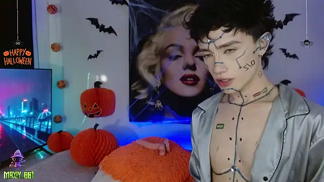 maxiy 001 online show from October 2025 01:27:02 AM