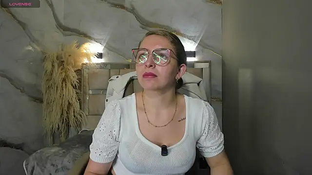  isaabellaa online show from July 2026 02:36:02 PM