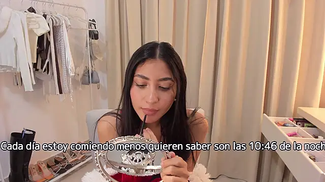 Sweetnaughtygirl  online show from December 2024 03:47:02 AM