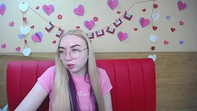 BeatriceFly online show from February 2025 03:26:01 PM