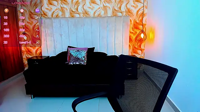 Snapshot of miichael_black chatting on July 2026 03:03:01 PM miichael black online show from July 2026 03:03:01 PM