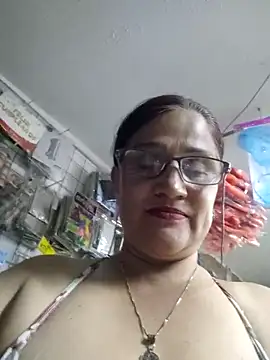 Edged Hot69 online show from October 2025 11:51:02 PM