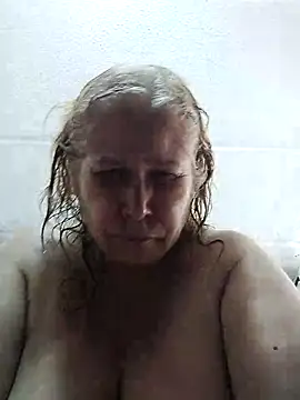 girl amada online show from October 2025 05:35:01 PM