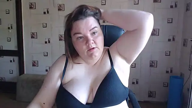 TasyaBigTTs online show from June 2026 03:27:01 PM