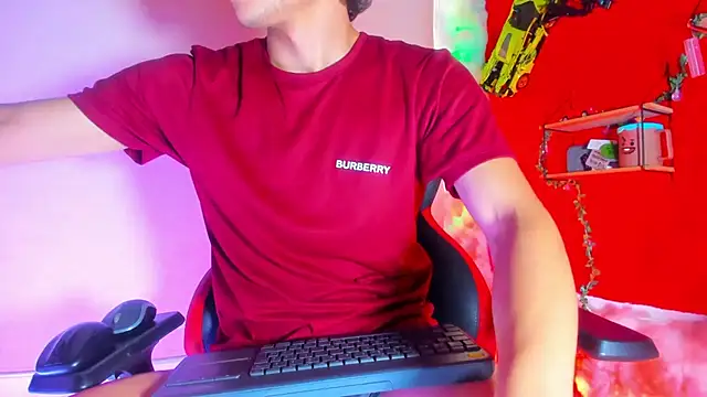 LilOwen  online show from April 2026 07:21:02 PM