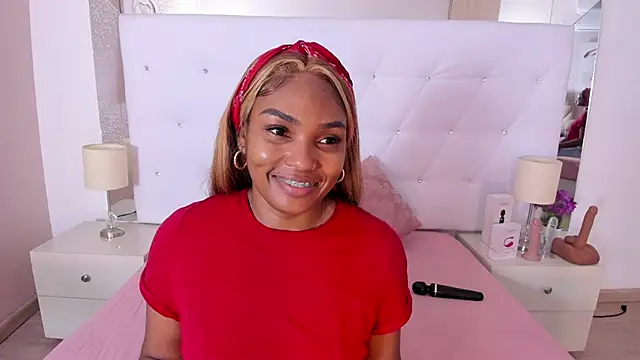 Isla Scott online show from November 2025 11:13:01 AM