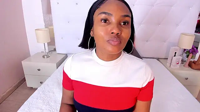 Snapshot of Isla_Scott chatting on January 2026 11:25:01 AM Isla Scott online show from January 2026 11:25:01 AM