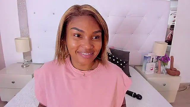 Snapshot of Isla_Scott chatting on February 2026 11:27:01 AM Isla Scott online show from February 2026 11:27:01 AM