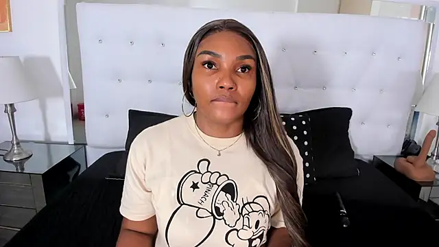 Snapshot of Isla_Scott chatting on March 2026 11:38:01 AM Isla Scott online show from March 2026 11:38:01 AM