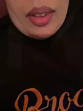 Snapshot of Samarr_9and chatting on January 2025 01:53:01 PM Samarr 9and online show from January 2025 01:53:01 PM