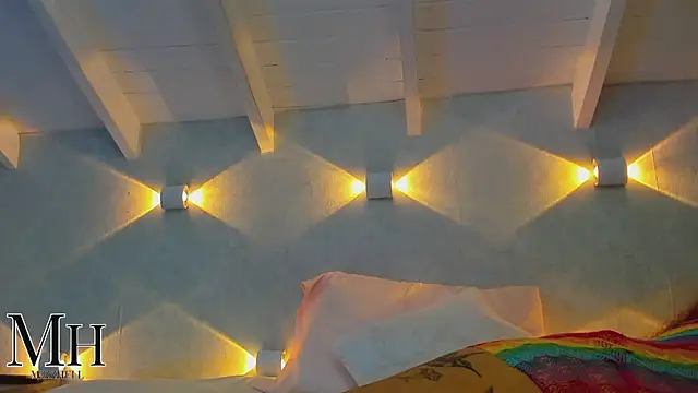 MizzHell online show from February 2026 04:22:01 AM