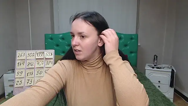 IsabelBlackberry online show from January 2025 03:18:02 PM