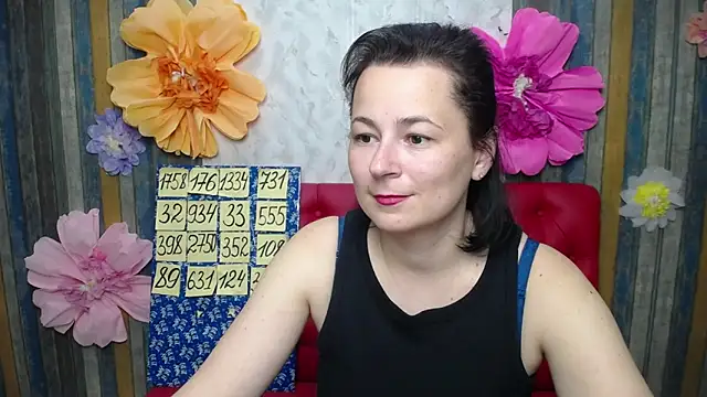 Snapshot of MarieSho chatting on April 2026 01:42:02 AM MarieSho online show from April 2026 01:42:02 AM