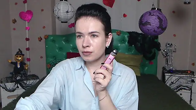 JasmineKouch online show from November 2025 07:03:02 AM