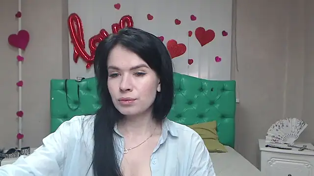 Snapshot of JasmineKouch chatting on May 2026 05:56:01 AM JasmineKouch online show from May 2026 05:56:01 AM