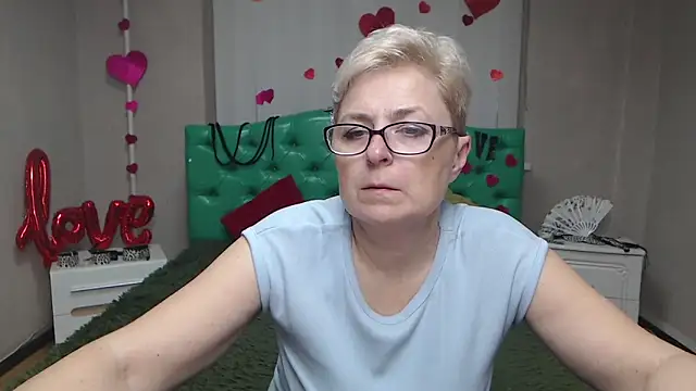 EmiliaGree online show from November 2025 06:07:02 PM