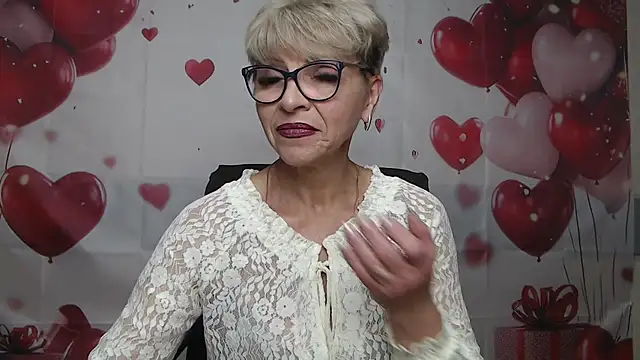Snapshot of EllaBonito chatting on April 2026 05:36:02 AM EllaBonito online show from April 2026 05:36:02 AM