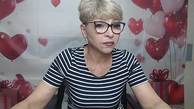 Snapshot of EllaBonito chatting on July 2026 05:32:02 AM EllaBonito online show from July 2026 05:32:02 AM