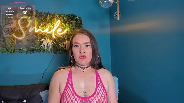 celestelewis online show from December 2025 07:41:01 PM