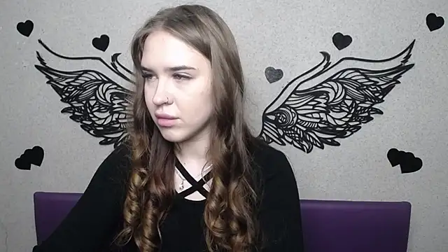 LauraHlot online show from April 2026 05:47:02 AM