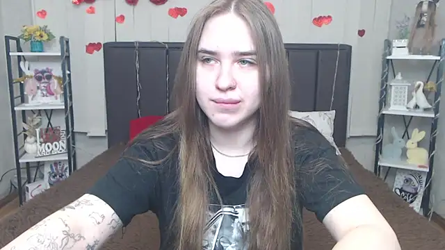 Snapshot of LauraHlot chatting on May 2026 05:31:02 PM LauraHlot online show from May 2026 05:31:02 PM