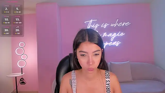 ValeriaVelvet online show from April 2026 12:05:02 PM