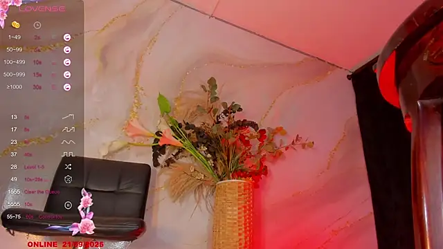 Snapshot of Karla-Ebony chatting on September 2025 03:57:01 PM Karla-Ebony online show from September 2025 03:57:01 PM